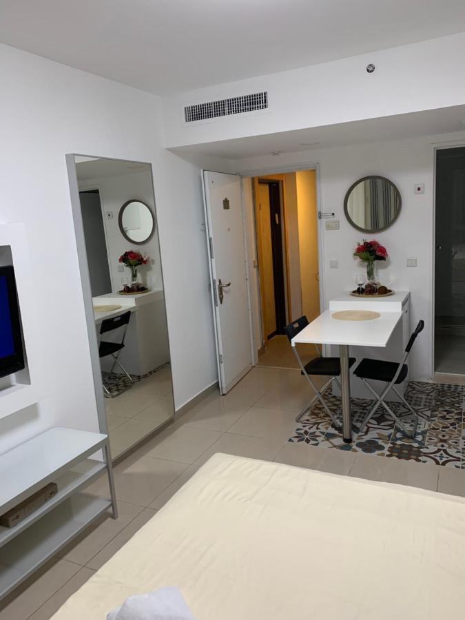 Blue In The Sea Apartment เนทันยา ภายนอก รูปภาพ