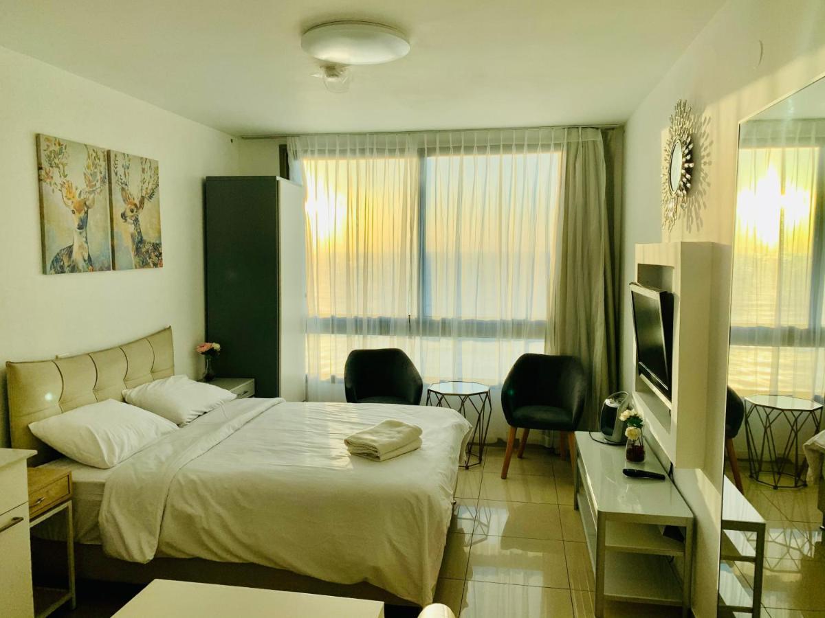 Blue In The Sea Apartment เนทันยา ภายนอก รูปภาพ