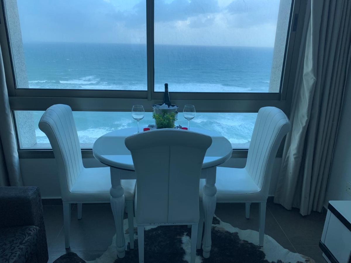 Blue In The Sea Apartment เนทันยา ภายนอก รูปภาพ