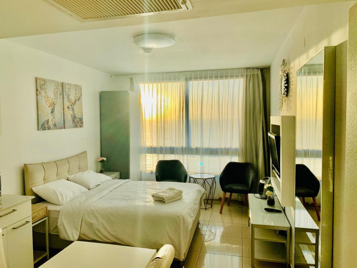 Blue In The Sea Apartment เนทันยา ภายนอก รูปภาพ